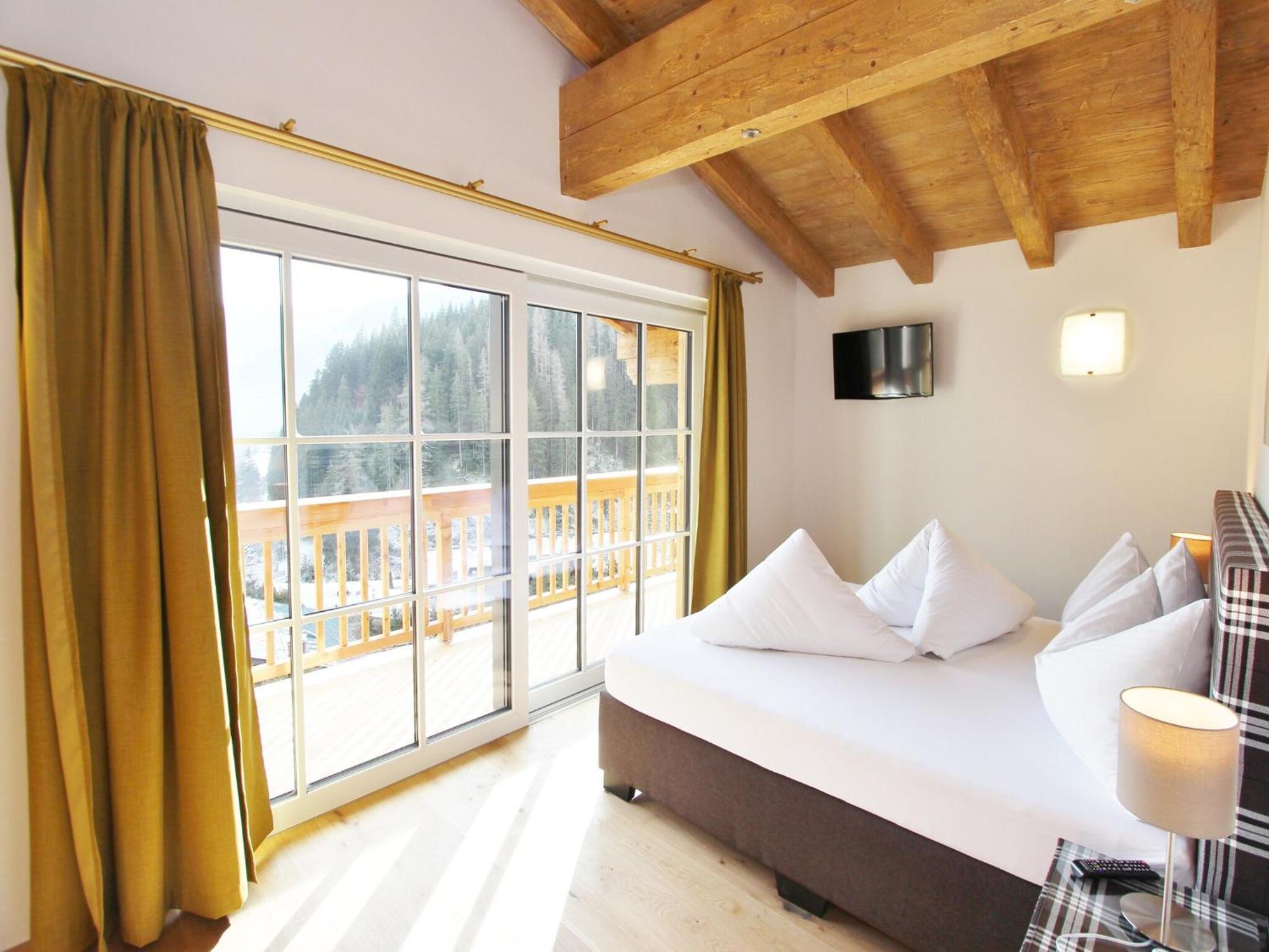 Modern Chalet With Sauna Near Ski Area In Saalbach Hinterglemm Salzburgerland Kültér fotó